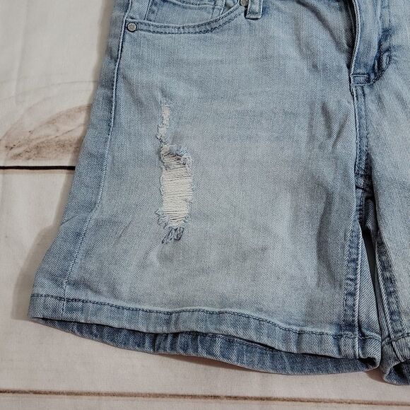 𝅺celebrity Pink Light Wash Denim Jean Shorts size 26 - Picture 4 of 7